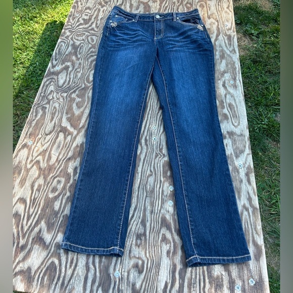 Cato premium Contemporary pants Skinny Leg Jeans size 12 rhinestones embroidered - Picture 3 of 9